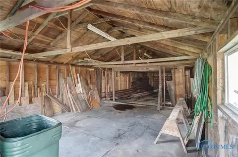 29332 E Broadway St, Walbridge, OH 43465 photo 34
