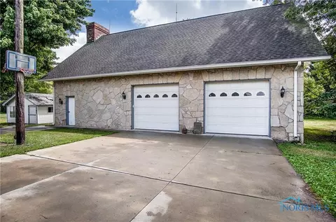 29332 E Broadway St, Walbridge, OH 43465 photo 30