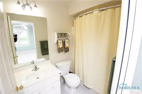 6953 Springview Dr, Maumee, OH 43537 photo 19