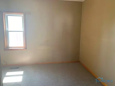 124 E Maple St, Deshler, OH 43516 photo 14