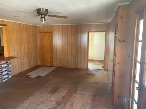 124 E Maple St, Deshler, OH 43516 photo 11