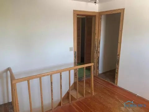 124 E Maple St, Deshler, OH 43516 photo 18