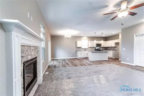 6555 Wesley Dr, Walbridge, OH 43465 photo 11