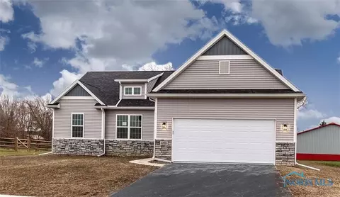 6555 Wesley Dr, Walbridge, OH 43465 photo 1