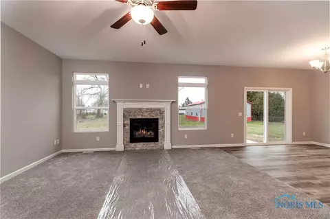 6555 Wesley Dr, Walbridge, OH 43465 photo 13