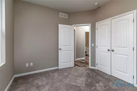 6555 Wesley Dr, Walbridge, OH 43465 photo 19