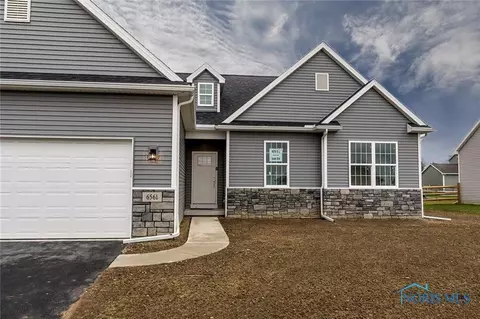 6561 Alexander Dr, Walbridge, OH 43465 photo 3