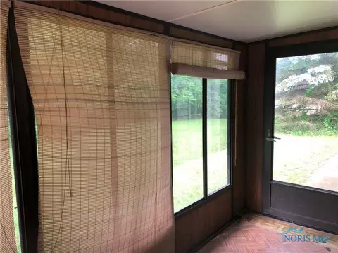 3900 Eber Rd, Monclova, OH 43542 photo 3