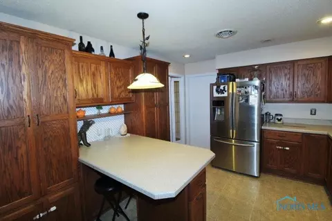 2500 Springmill Rd, Findlay, OH 45840 photo 9