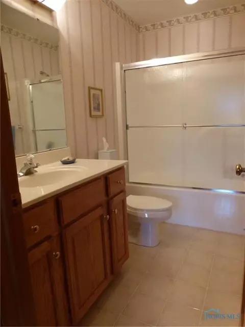 114 Hogan Ln, Bryan, OH 43506 photo 32