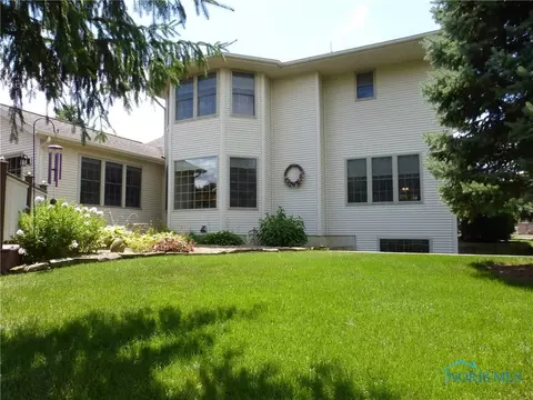 114 Hogan Ln, Bryan, OH 43506 photo 4