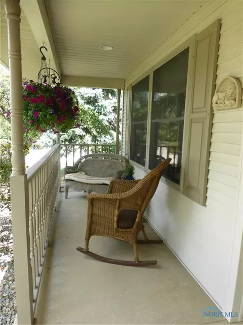 114 Hogan Ln, Bryan, OH 43506 photo 6