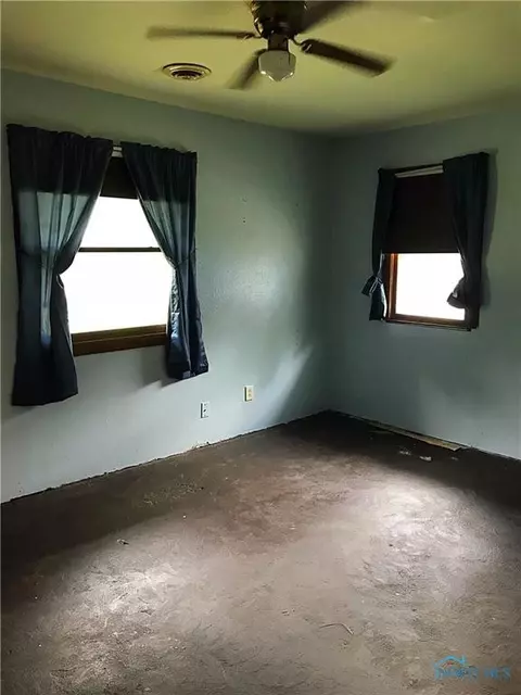 420 E Holmes St, Deshler, OH 43516 photo 11