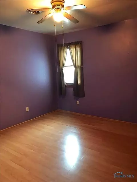 420 E Holmes St, Deshler, OH 43516 photo 8