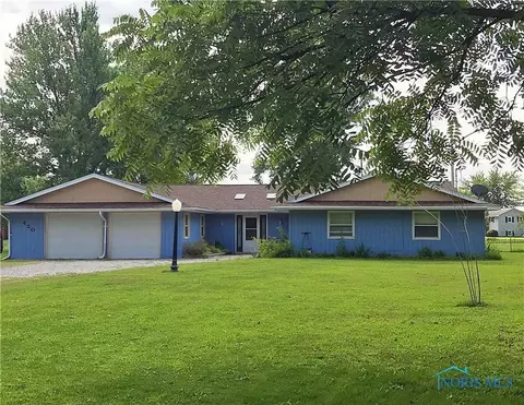 420 E Holmes St, Deshler, OH 43516 photo 1