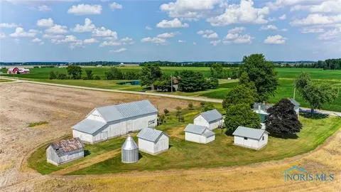 12321 Wayne Rd, Bradner, OH 43406 photo 2