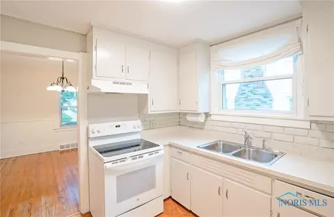 3935 Maxwell Rd, Toledo, OH 43613 photo 10