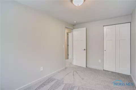 320 Heathshire Dr, Toledo, OH 43607 photo 20