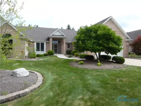3853 Deer Valley Ln, Maumee, OH 43537 photo 1