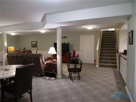 3853 Deer Valley Ln, Maumee, OH 43537 photo 23