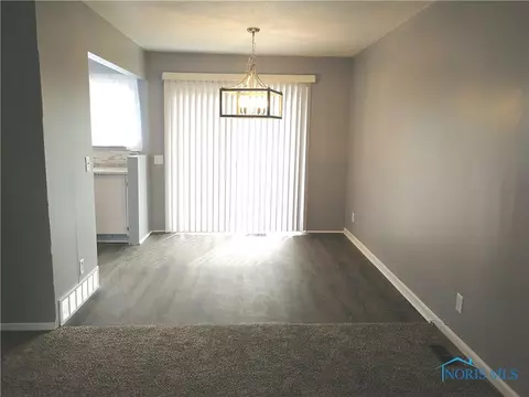 117 Bloomfield Ave, Toledo, OH 43607 photo 5
