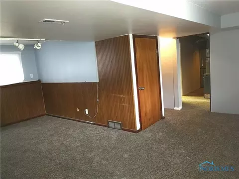 117 Bloomfield Ave, Toledo, OH 43607 photo 11