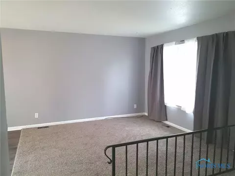 117 Bloomfield Ave, Toledo, OH 43607 photo 3