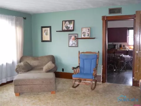 850 W Wayne St, Paulding, OH 45879 photo 2