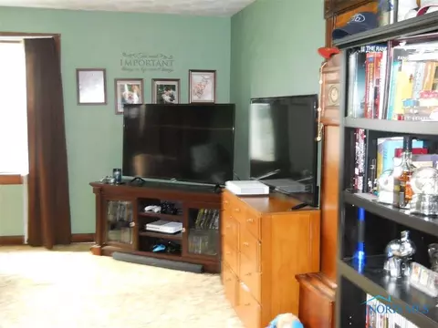 850 W Wayne St, Paulding, OH 45879 photo 3