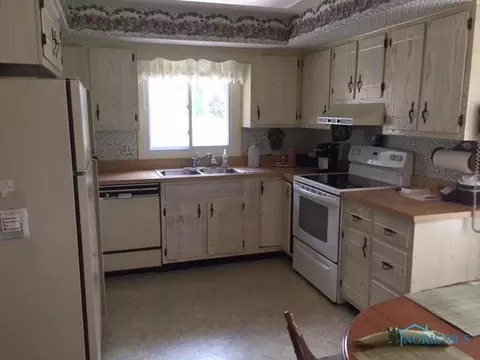 1205 Greendale Ave, Bryan, OH 43506 photo 5