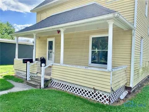 322 S Cherry St, Bryan, OH 43506 photo 3