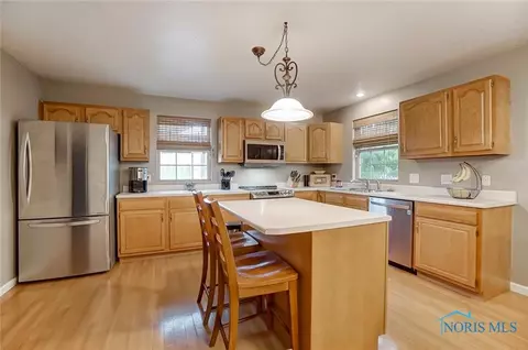 232 E Sawmill Rd, Findlay, OH 45840 photo 8