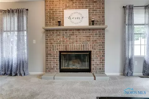 232 E Sawmill Rd, Findlay, OH 45840 photo 4