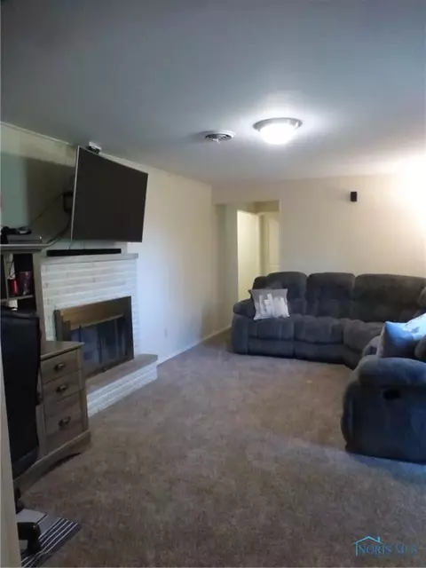 1814 Middle Ct, Bryan, OH 43506 photo 16