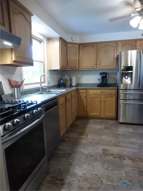 1814 Middle Ct, Bryan, OH 43506 photo 11