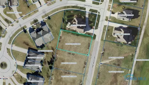 848 Pine Valley Dr, Bowling Green, OH 43402