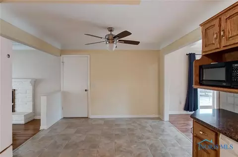 3415 Fleitz Rd, Oregon, OH 43616 photo 11