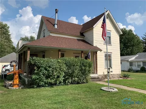 136 Maple St, Wayne, OH 43466 photo 2