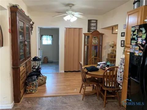 136 Maple St, Wayne, OH 43466 photo 5