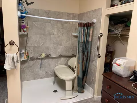 136 Maple St, Wayne, OH 43466 photo 12