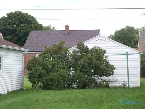 2266 Hinde Rd, Toledo, OH 43607 photo 13