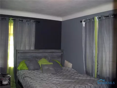 2266 Hinde Rd, Toledo, OH 43607 photo 11