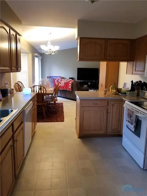 110 Grace St, Bryan, OH 43506 photo 5