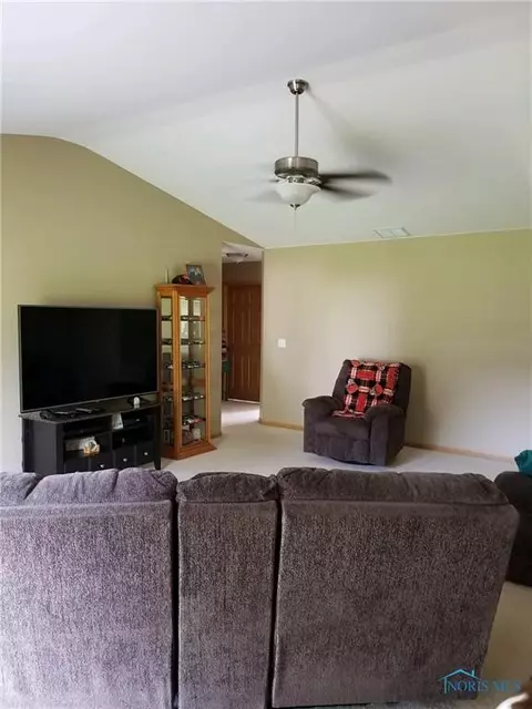 110 Grace St, Bryan, OH 43506 photo 4