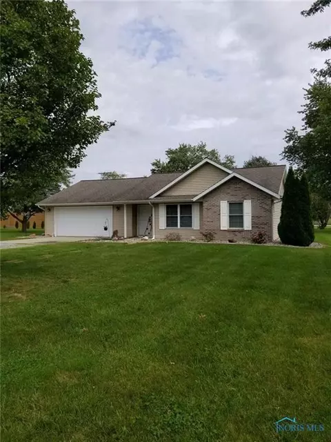 110 Grace St, Bryan, OH 43506 photo 1