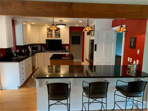 525 Parkview Ave, Bryan, OH 43506 photo 6