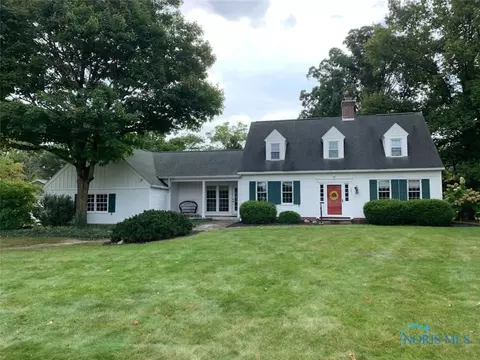 525 Parkview Ave, Bryan, OH 43506 photo 1