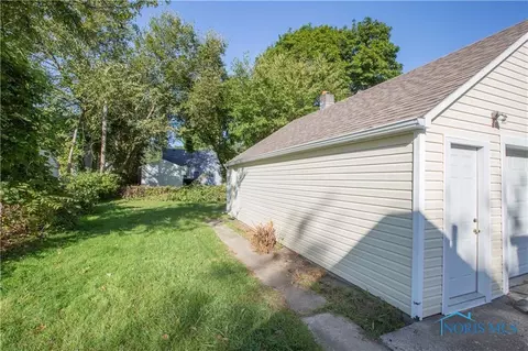 507 Continental Blvd, Toledo, OH 43607 photo 24