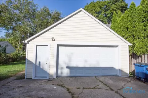 507 Continental Blvd, Toledo, OH 43607 photo 23
