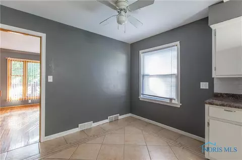507 Continental Blvd, Toledo, OH 43607 photo 7